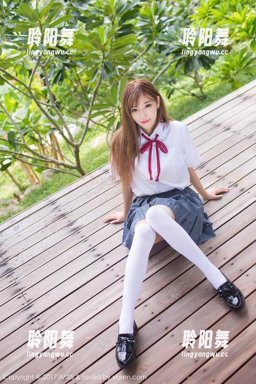 爱蜜社 - 逗逗doudou的红裙合集，没毛病，还是免费的！