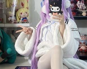 从白栎Shirly的婚纱定制图集中寻找时光的碎片，似乎一切都连接起来了