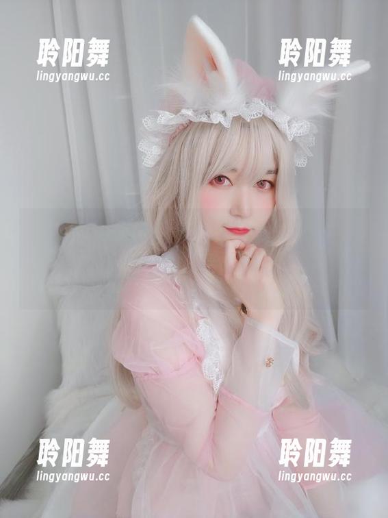 白银81的礼服在线合集：你说我怎样能穿出优雅？可能是找对这帮“服装同事”吧！