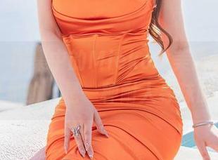 秀人网 – 图集中的Mieko林美惠子，透过内衣瞥见的，是一种耐人寻味的英勇。