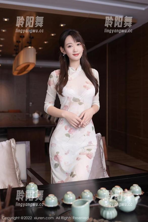秀人网 - 万圣节不只是糖果和装扮，奈奈Fox的免费写真慕名前来新鲜有趣！