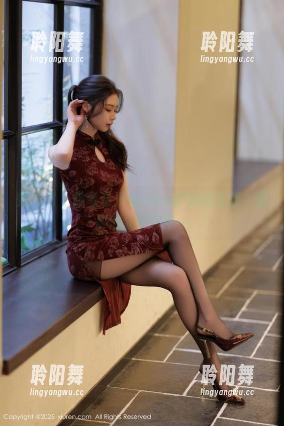 秀人网-奈汐酱nice 秀人网 - 瞧瞧奈汐酱nice学妹的原图,图册观众炸裂中…