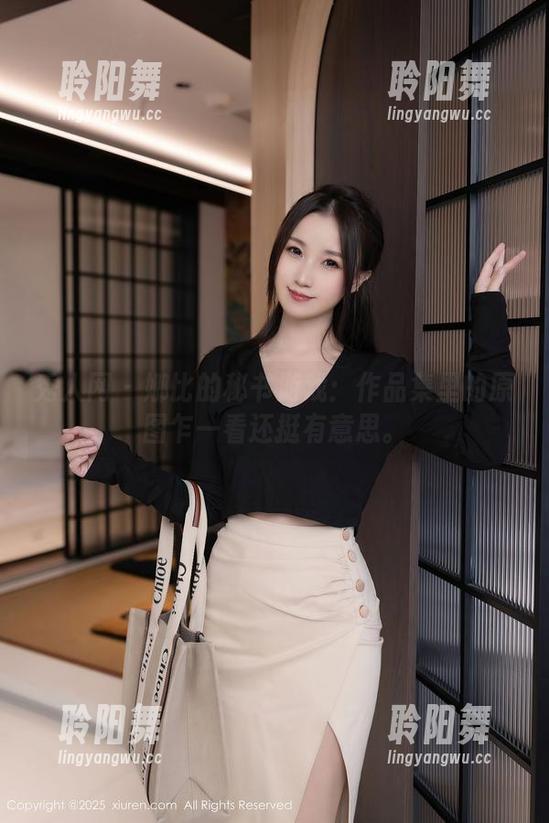 秀人网 - 娜比的秘书游戏：作品集里的原图乍一看还挺有意思。