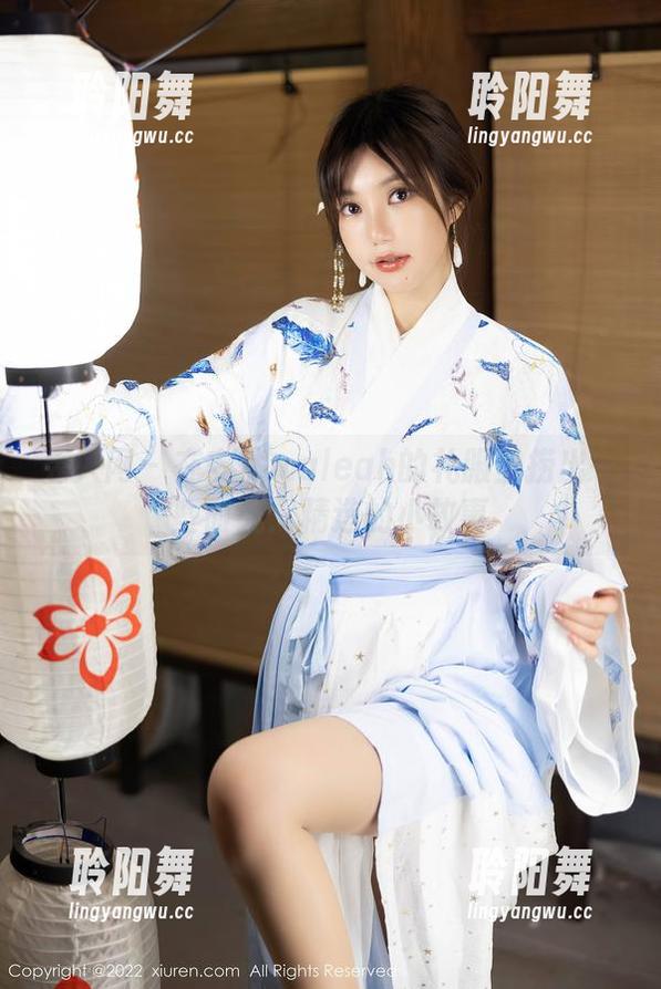 秀人网 - 在安然maleah的礼服里捞出一些时光：精选的小故事