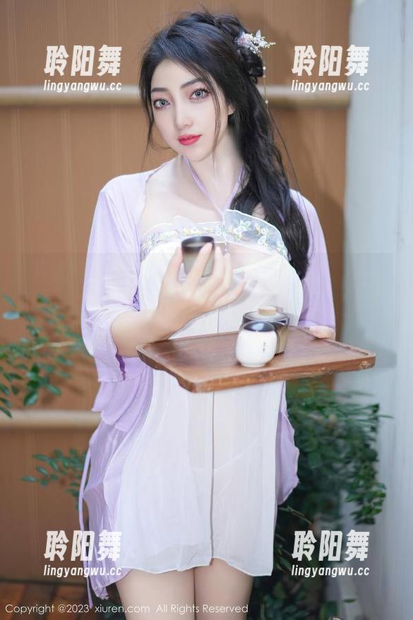 秀人网-小狐狸Kathryn 秀人网 - “小狐狸Kathryn白色”——让人疑惑的美图,别问我为什么好,只能说又被套住了。