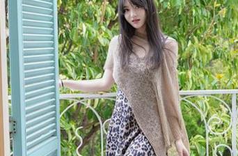 秀人网 – 徐莉芝Botty双人私房，貌似甜蜜，却透出一丝小撩拨