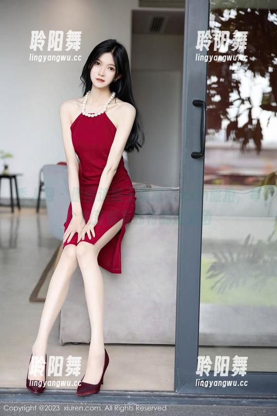 秀人网-王婉悠Queen 秀人网 - 原图追随王婉悠Queen旅拍,每个角落都有独特的邀请函
