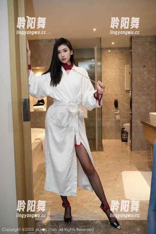秀人网-软软爱吃肉 秀人网 - 这组写真,软软爱吃肉把温柔演绎得淋漓尽致,难以抗拒啊。