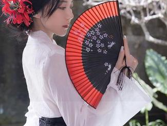 秀人网 – 退回真实，顾乔楠的玉足修长美腿合集，少了光，反倒更多了一些回味的空间。