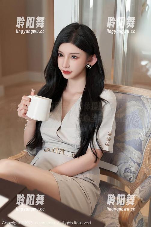 秀人网 - 观看顾楚楚的体操服合集：我说我是在看穿搭，其实心里早已翻腾！