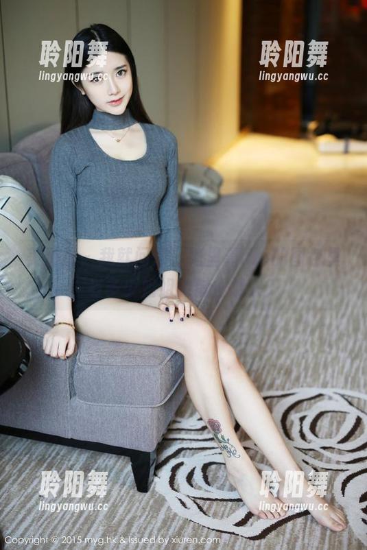 美媛馆 - 我就问你，绮里嘉ula的图包里有多少姐姐的错位镜头？