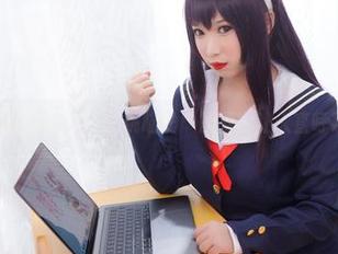 白衬衫的玄妙：胡桃喵的“原图”让人直呼过瘾