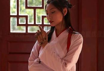 蜜桃社 – 毛衣合集，伊琳告诉你，随性也能优雅到不行
