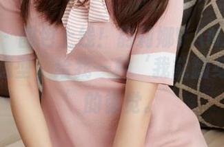 蜜桃社 – 图包上线！韵莉娜VANILLA这个厨娘造型，给我一种‘我能翻身做主厨’的错觉。