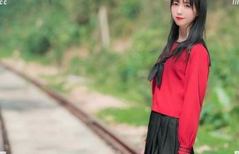 想看高清的西瓜少女？快下载“穹妹”，水墨画风也能变成你的私房图！