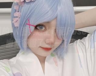 当定制的JK图集遇上奇葩Pose：许枳用幽默征服了每一张照片！