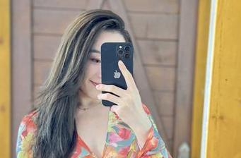 微密圈 – 铁锤姐姐：穿着职业装的别样风情合集