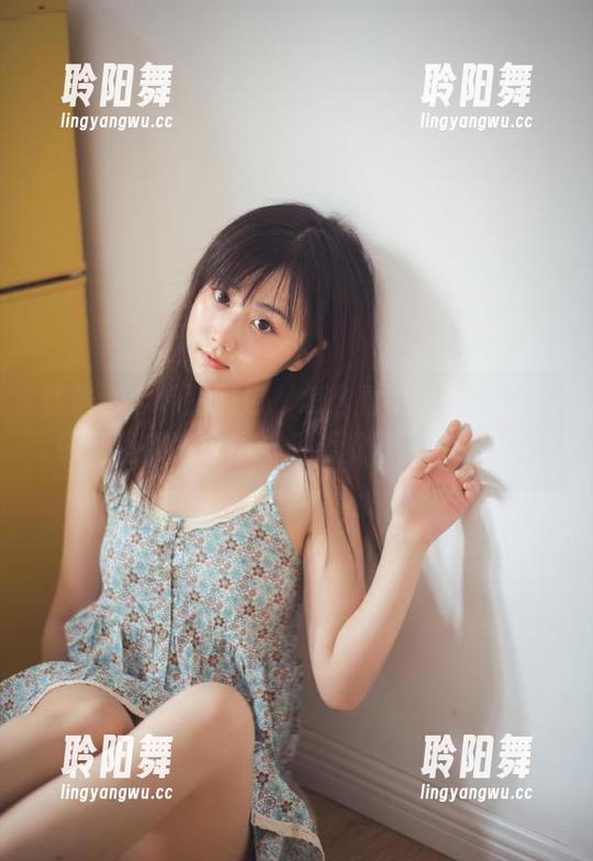 就是这个私房图包，怎么看镜酱的龙娘都像是边赖床边饰演，不觉得有点萌吗？