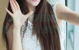 青豆客 – Lee小棠学妹的全集，有点这种意味，可能会让你想多几秒。