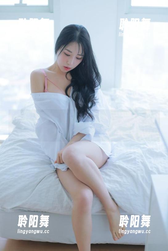 免费韩国CoCo提供的棉袜图包，只需她一个手指的诱惑。