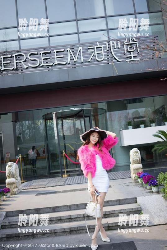 魅妍社 - 放弃壁纸吧，九儿的裤里丝才是眼里的风景！