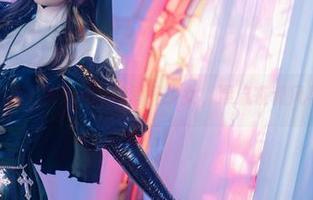 精选图片：鹿八岁baby的酒醉少女，漂流在和风与微醺之间