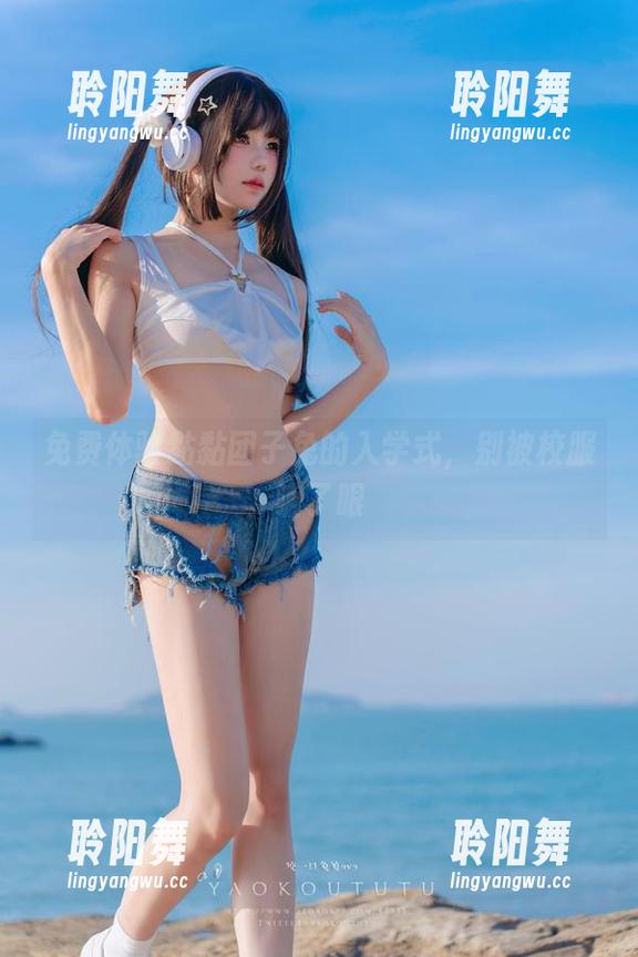 免费体验黏黏团子兔的入学式，别被校服骗了眼